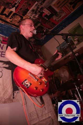 AG Bombe (D) Projekt Schuldenberg, Plauen 30. August 2008 (14).jpg